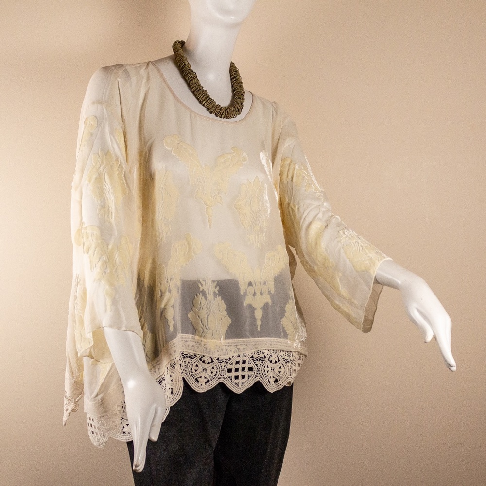 Gorgeous 4 Love and Liberty sheer top - size L